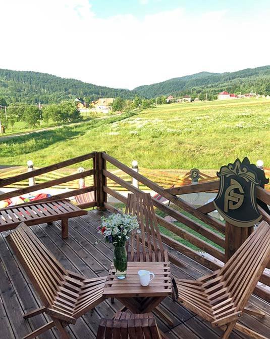 Four Seasons In Carpathians Hotell Migovo Exteriör bild
